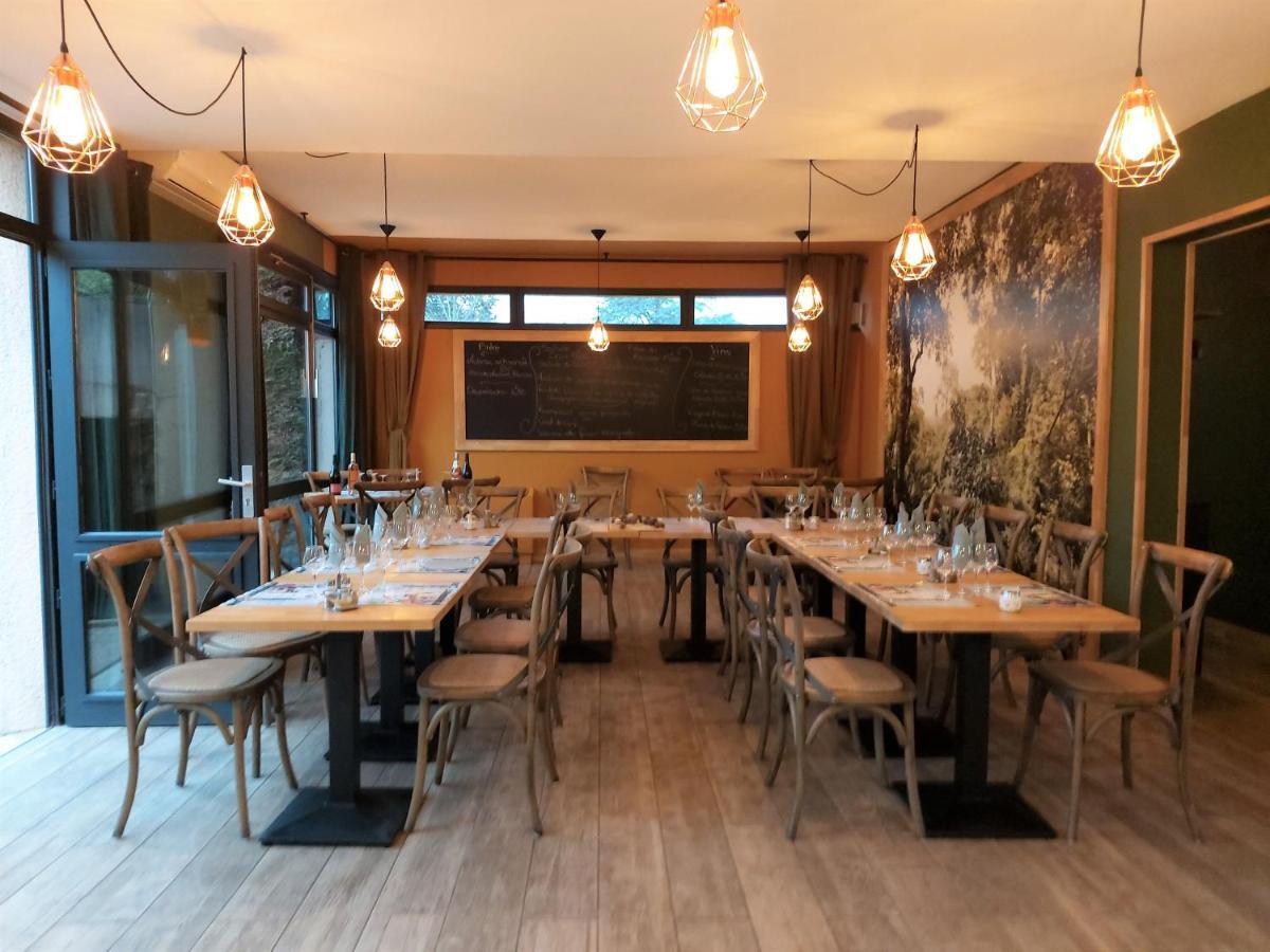 Hotel Restaurant Cirius Montrond-les-Bains Exterior photo