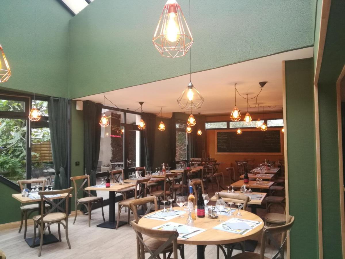 Hotel Restaurant Cirius Montrond-les-Bains Exterior photo